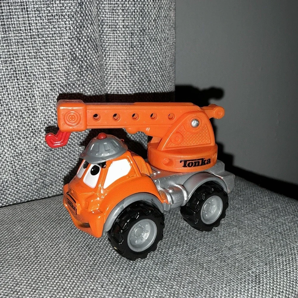 Maisto‎ Lil Chuck Diecast Vintage Shane the Crane Tonka Hasbro 2001 Orange